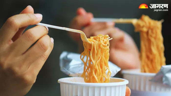 शरीर के लिए जहर से कम नहीं हैं Instant Noodles, जानिए इसके गंभीर नुकसान (Image Source: X)