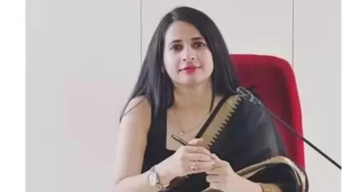 मध्यप्रदेश की राज्य सेवा परीक्षा 2021 में डिप्टी कलेक्टर पद पर चुनी गईं प्रियल यादव (फोटो- नई दुनिया)
