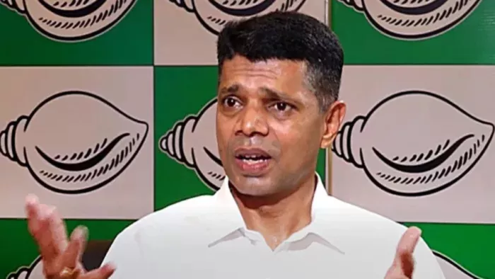 BJD नेता VK Pandian ने लिया राजनीति से संन्यास (File Photo)