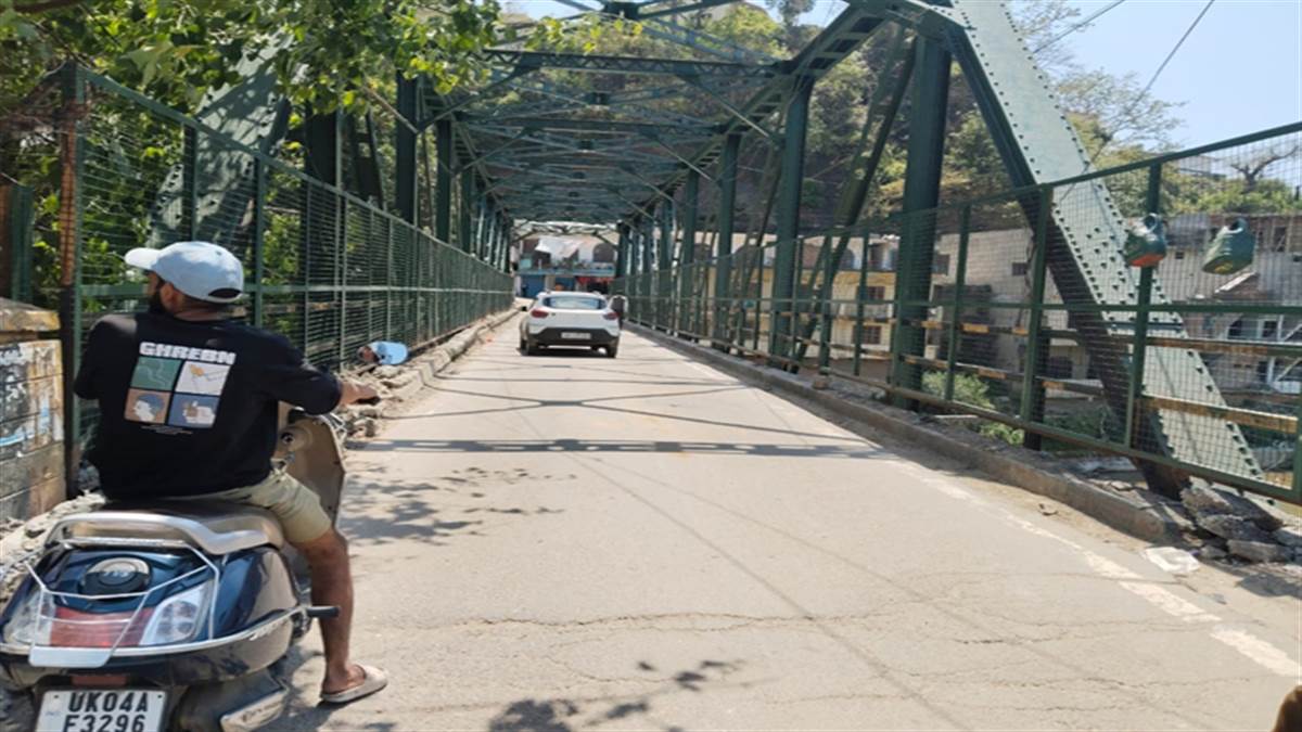 almorah news ramganga bridge faces heavy traffic doubling needed