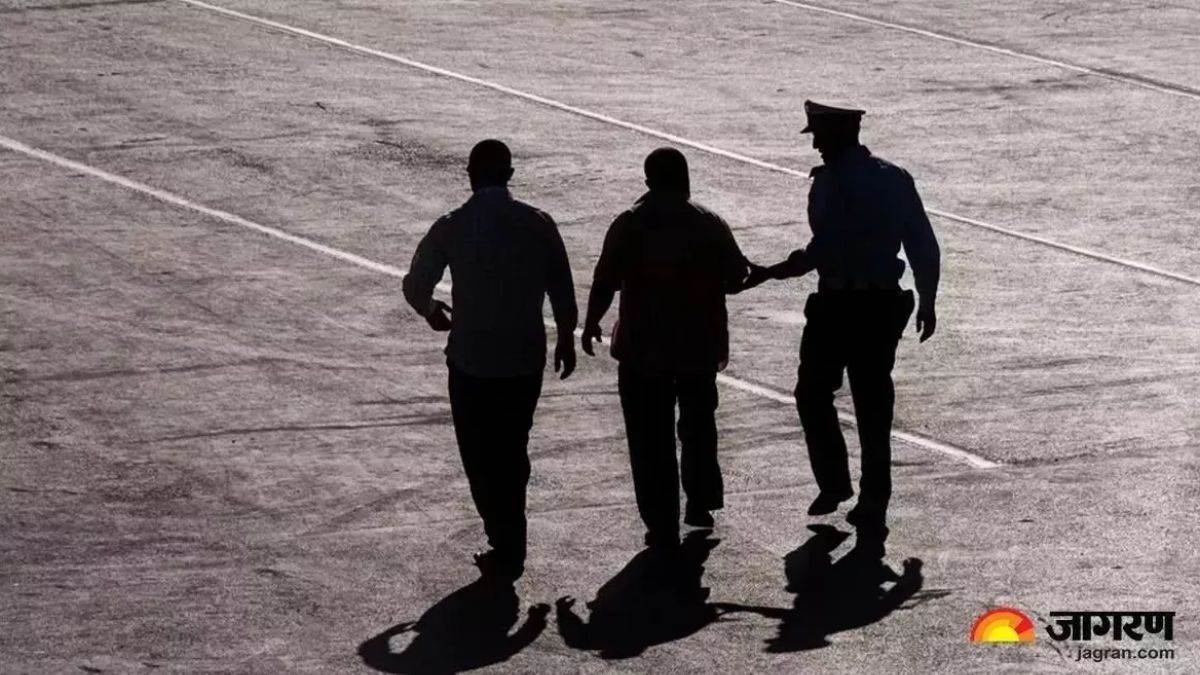 drunk driver did high voltage drama in himachal stopped the bus in the middle of the road at 2 am what happened after that