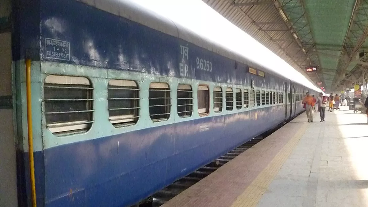 खुशखबरी! अब स्लीपर कोच में भी मिलेगी AC कोच जैसी सुविधा, रेलवे ने इन ट्रेनों में शुरू की तैयारी