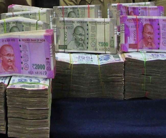 Retail investor बढ़-चढ़ कर निवेश में हिस्‍सा ले रहे हैं। (Pti)