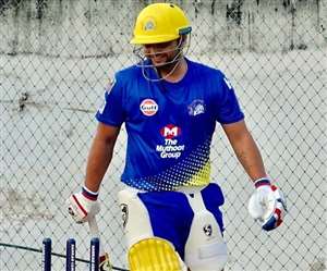 चेन्नई सुपर किंग्स के बल्लेबाज सुरेश रैना- फाइल फोटो