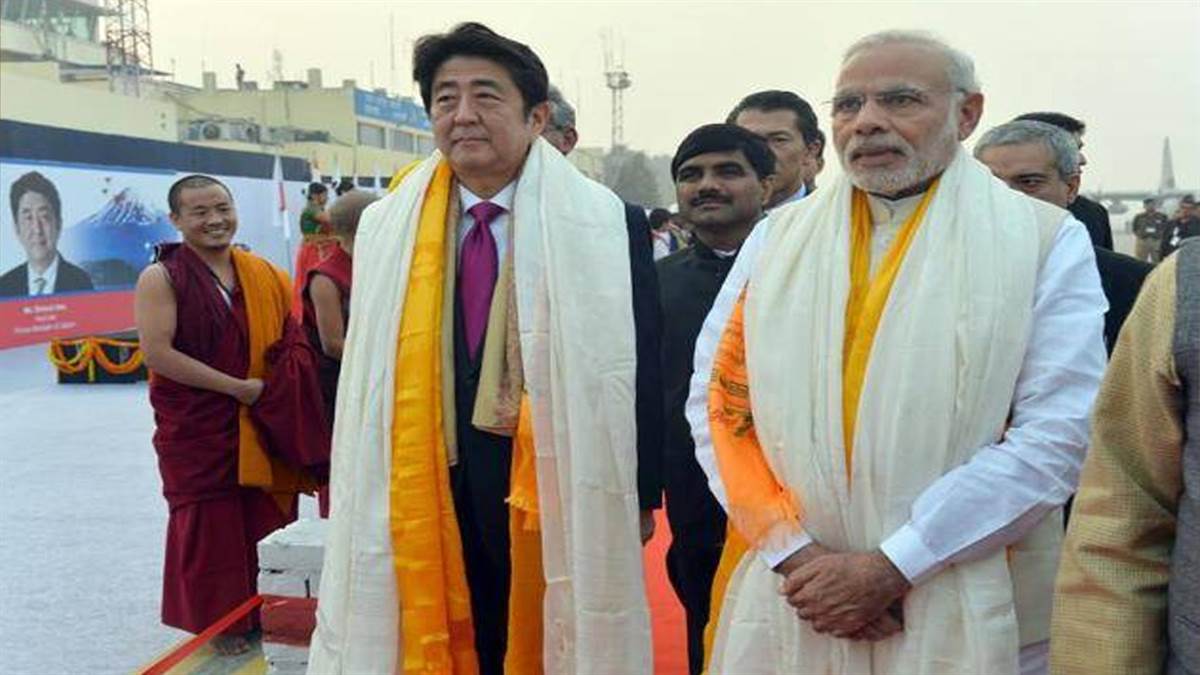 https://www.jagranimages.com/images/newimg/09072022/09_07_2022-shinzo-abe-varansi-5_22876385.jpg