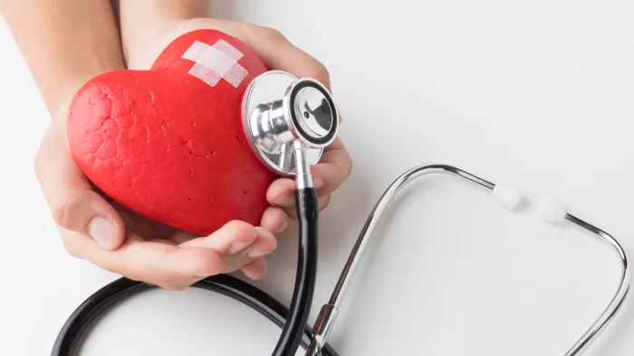 Tests For heart health: हार्ट की हेल्थ का इन जांचों से लगाएं पता