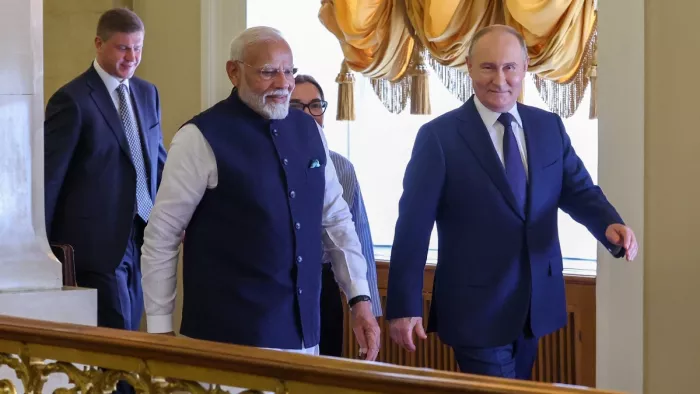 प्रधानमंत्री नरेंद्र मोदी और रूस के राष्ट्रपति व्लादिमीर पुतिन।