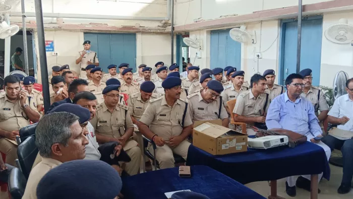 कांडों में शिथिलता व लापरवाही बरतने वाले थानाध्यक्षों को फटकार