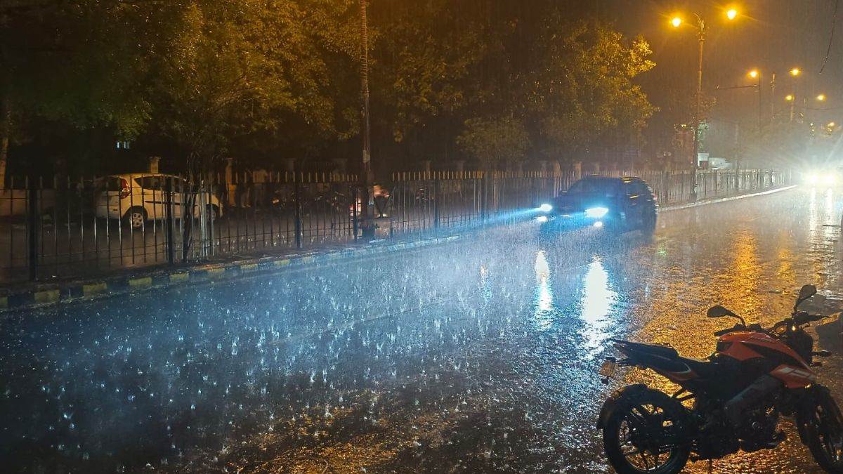 sudden heavy rain in hisar at night today it will rain heavily in 16 districts weather department issued alert