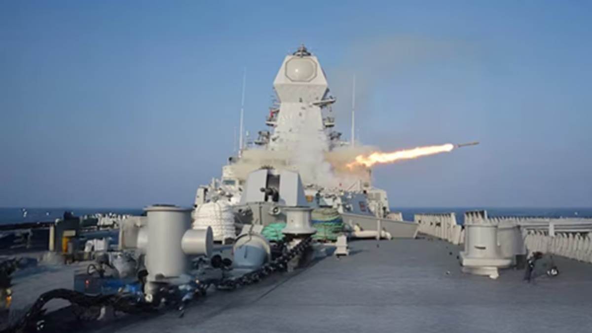 भारत ने पनडुब्बी रोधी रॉकेट प्रणाली का किया सफल परीक्षण, भारतीय नौसेना की  मारक क्षमता में हुई वृद्धि - India successfully test fired anti submarine  rocket system