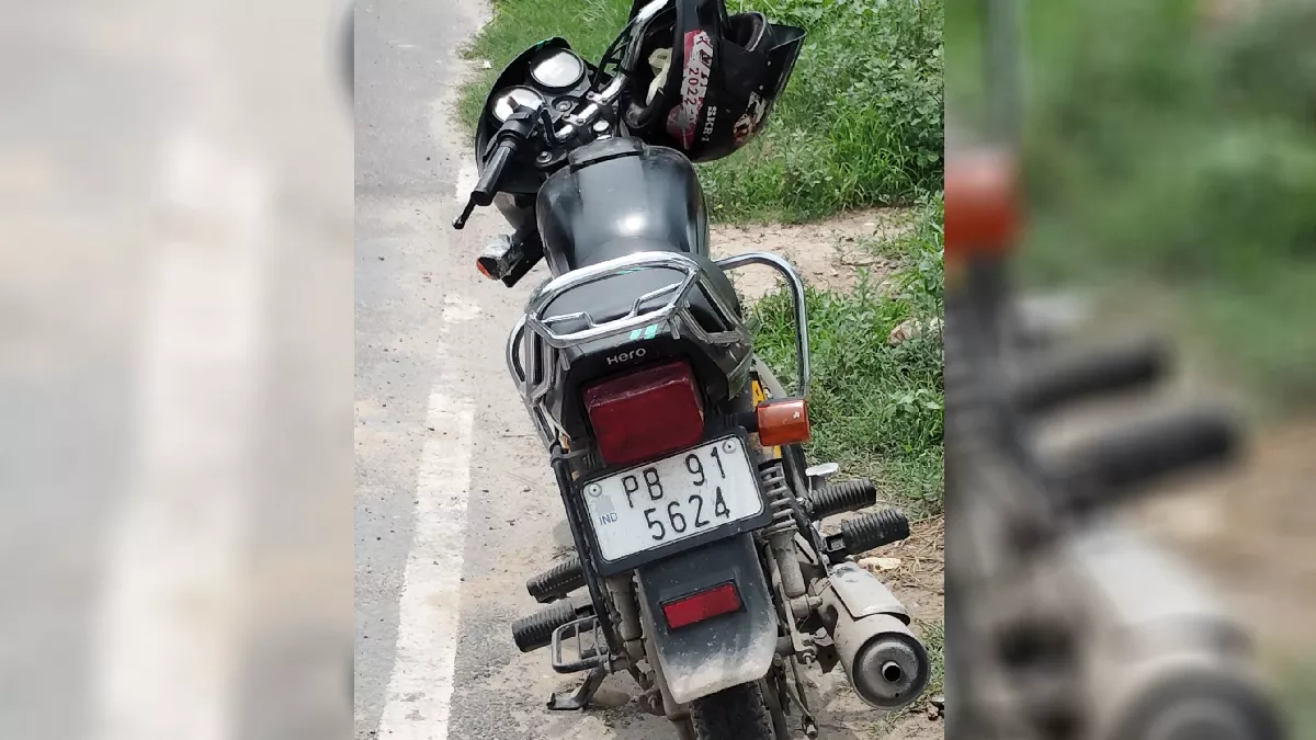 जालंधर में दर्दनाक हादसा, महिला और एक शख्स ने चलती ट्रेन के आगे कूदकर दी जान; रेलवे लाइन के पास खड़ी मिली बाइक