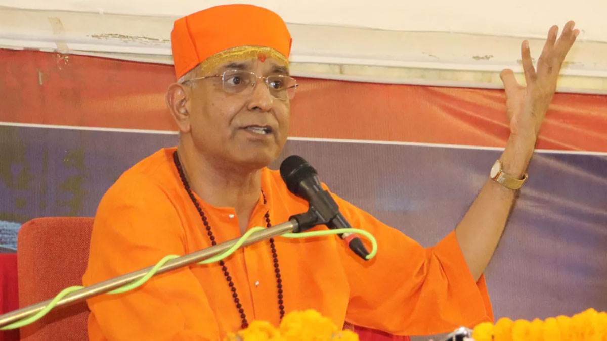 https://www.jagranimages.com/images/newimg/09072025/09_07_2025-swami-maithlisharan_23979411.jpg