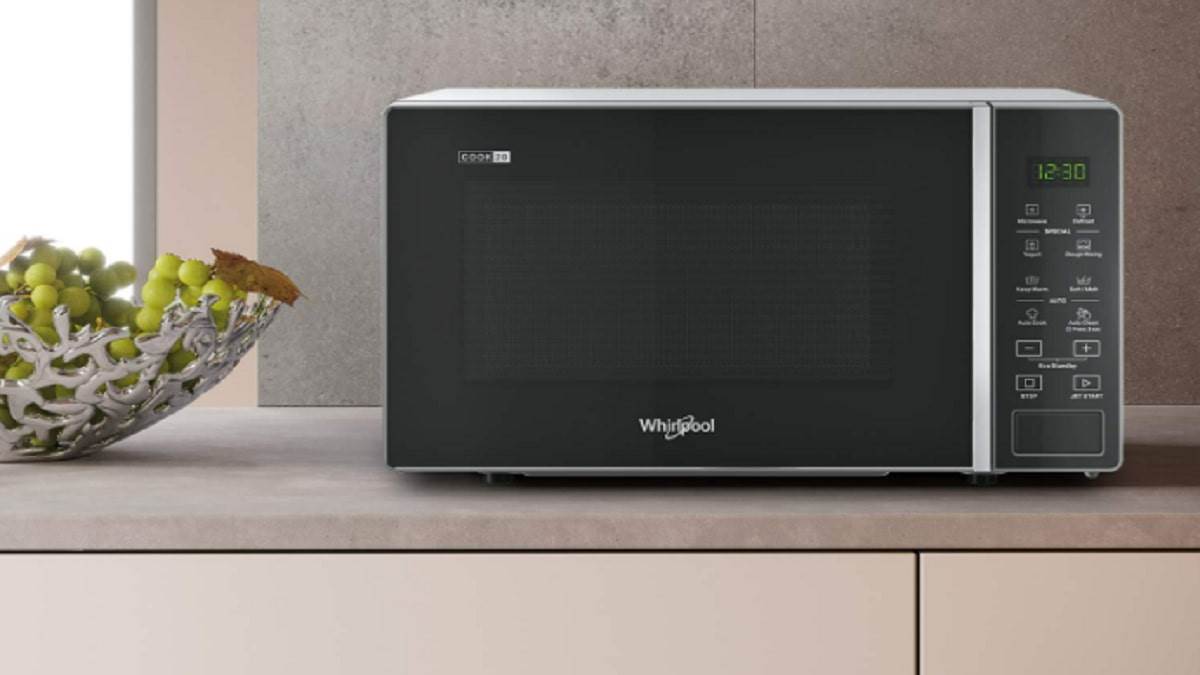 Best Microwave Ovens In India: ग्रिलिंग, बेकिंग और डीफ्रॉस्टिंग के लिए बेस्ट हैं ये माइक्रोवेव, कीमत भी है कम