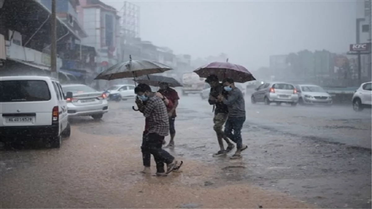 Weather Update: देश के इन हिस्सों में है भारी बारिश की संभावना; IMD ने मुंबई में जारी किया रेड अलर्ट