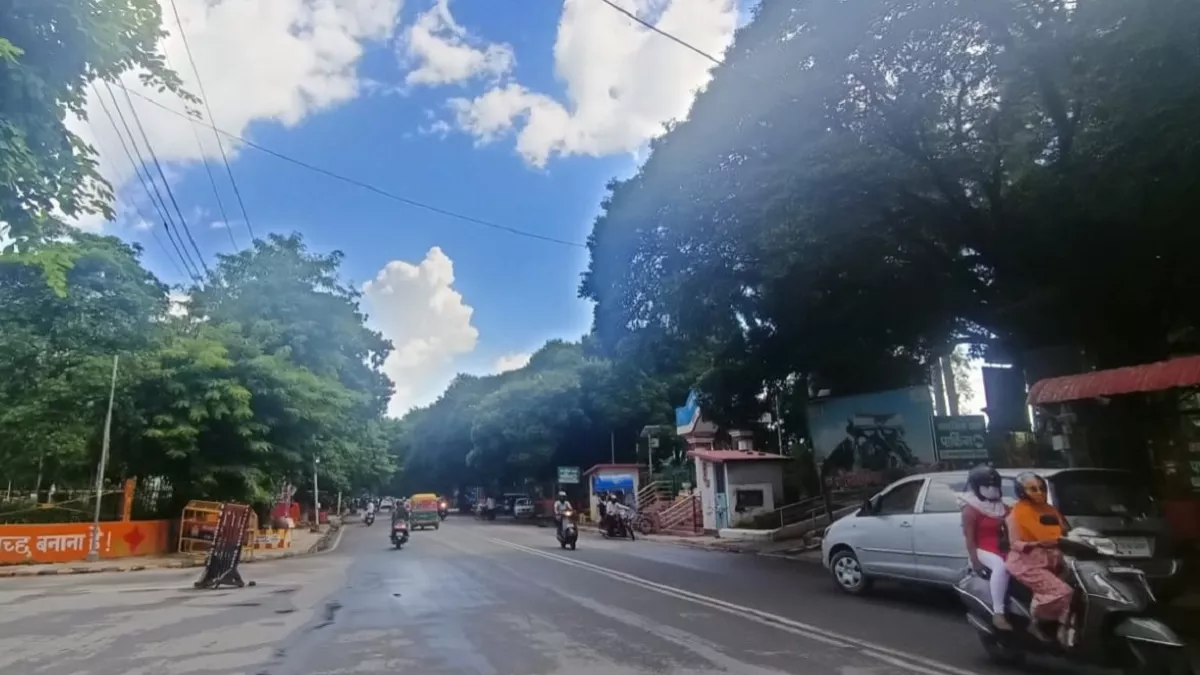 Kanpur Weather बादलों और सूरज के बीच लुकाछिपी का खेल, 15 अगस्त के बाद