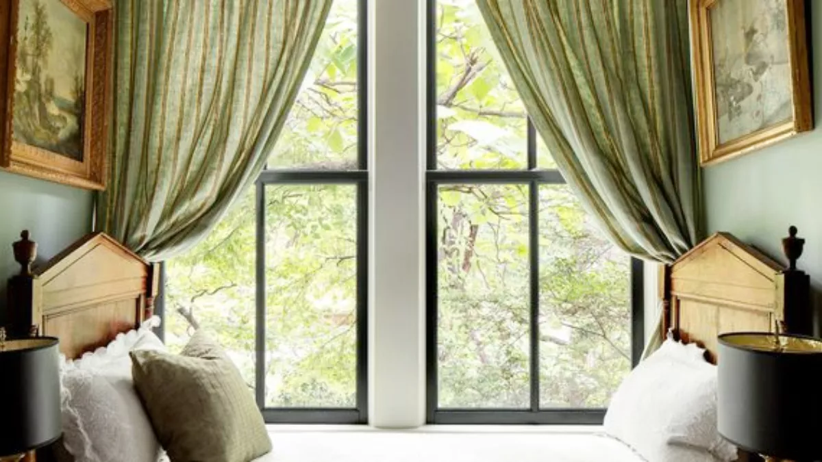 रक्षाबंधन, गणेश चतुर्थी और जन्माष्टमी से पहले बदलनी है घर की सजावट, तो यहां देखें Curtains For Window की लिस्ट