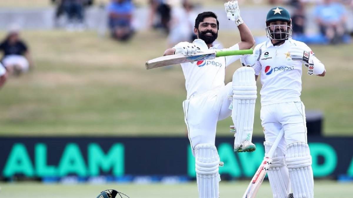 https://www.jagranimages.com/images/newimg/09082023/09_08_2023-fawad_alam_retirement_23496735.jpg
