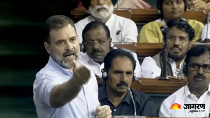 कांग्रेस नेता राहुल गांधी ने संसद में मणिपुर हिंसा को लेकर मोदी सरकार पर निशाना साधा।(फोटो सोर्स: एएनआई)