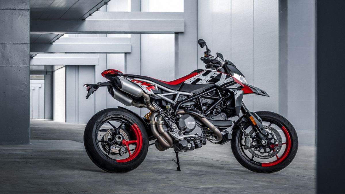 https://www.jagranimages.com/images/newimg/09082024/09_08_2024-ducati_hypermotard_950_sp_23775015.jpg