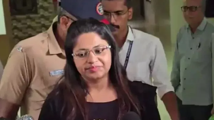 गुजरात के चार आइएएस अधिकारियों की होगी प्रमाणपत्र की जांच।