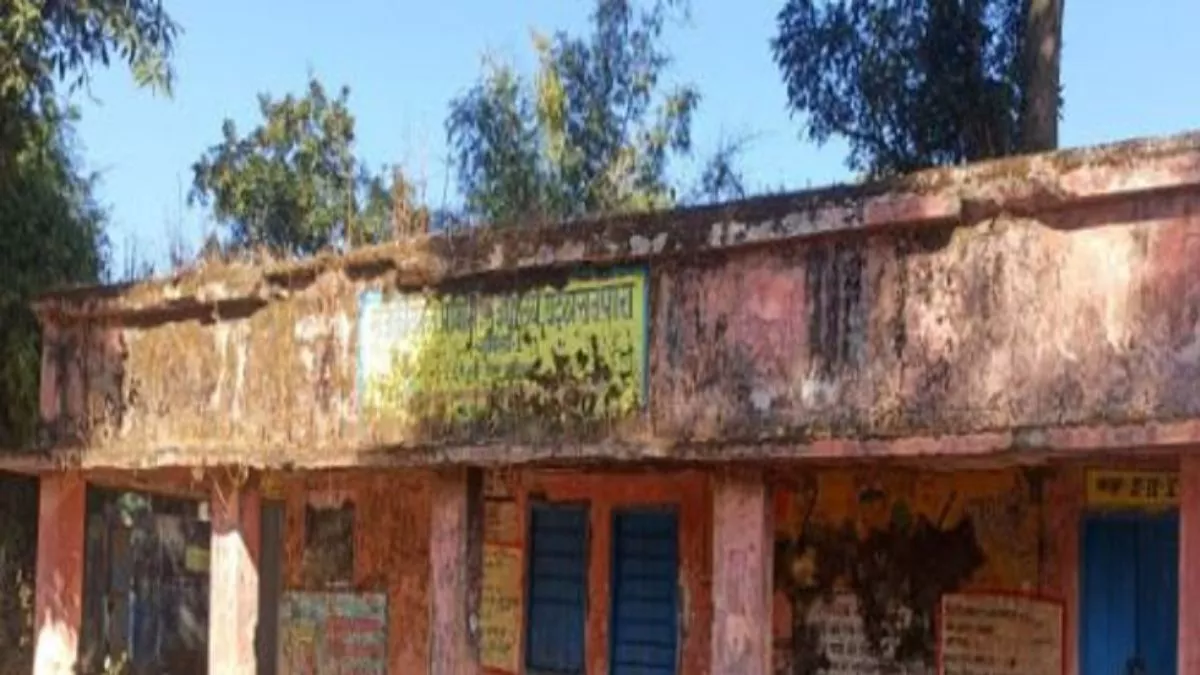 Jamui News: 'DM साहब, कभी भी हो सकता है हादसा', स्कूली बच्चों ने लगाई गुहार