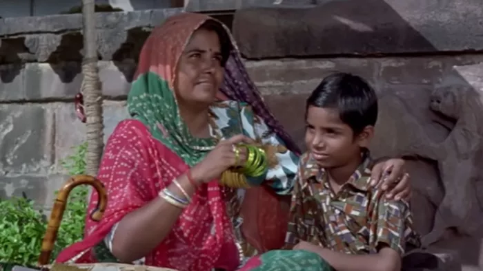 90 के दशक की इस फिल्म में रक्षाबंधन का बताया महत्व./ फोटो - Youtube