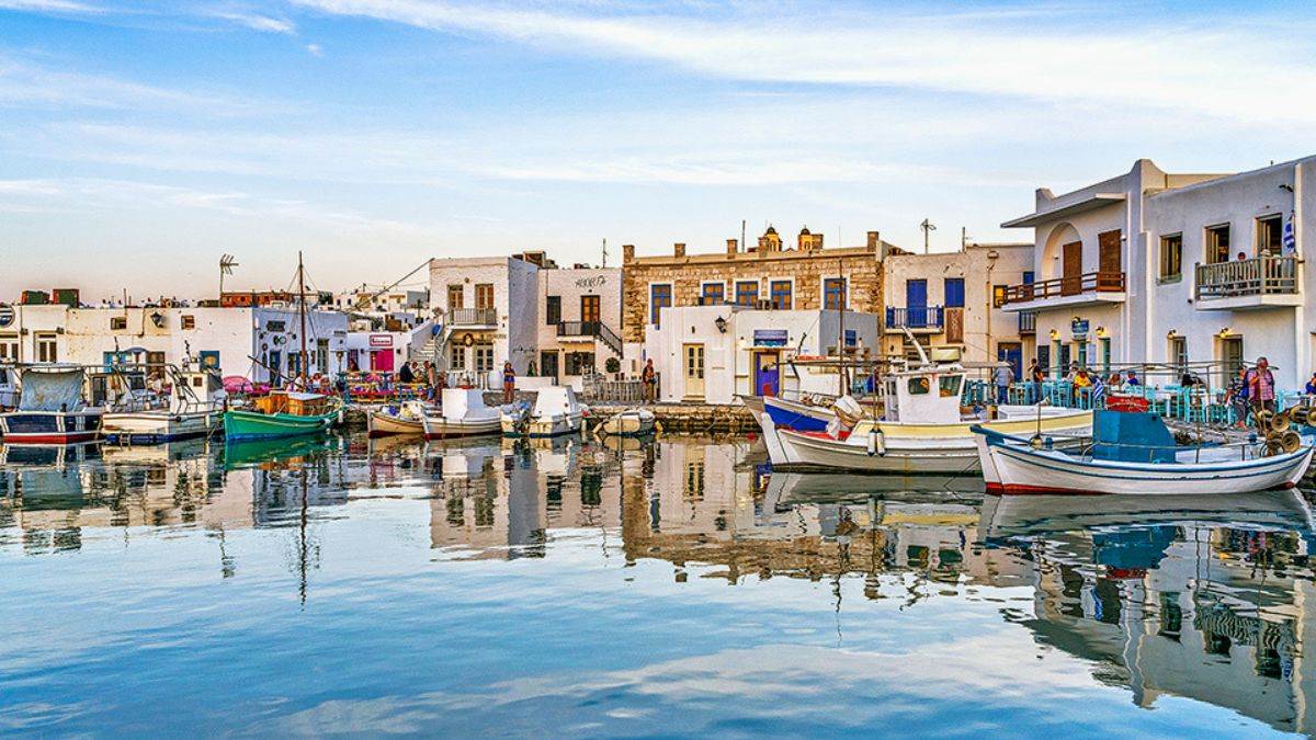 https://www.jagranimages.com/images/newimg/09082025/09_08_2025-paros_island_greece_24008080.jpg