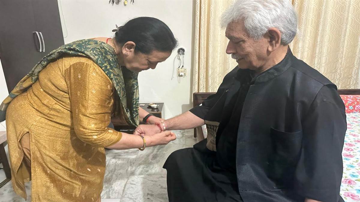 https://www.jagranimages.com/images/newimg/09082025/09_08_2025-rajyapal_24008082.jpg