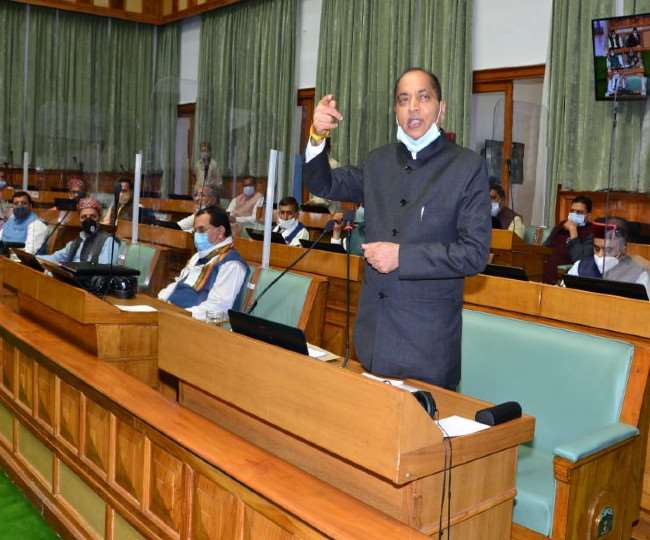 Himachal Vidhan Sabha: कांग्रेस ने किया वॉकआउट, सीएम बोले- विपक्ष अपना जनाजा निकाल रहा