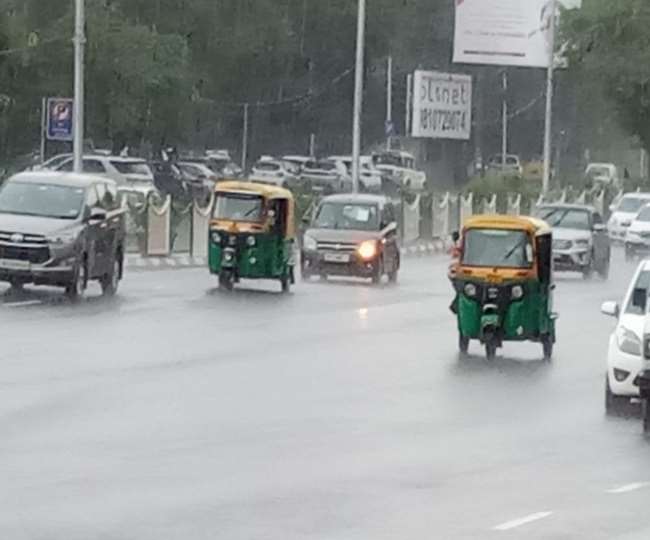 दिल्ली में आज से फिर शुरू हो सकता झमाझम बारिश का दौर, पढ़िये- IMD की ताजा भविष्यवाणी
