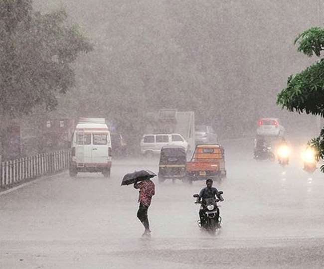 चंडीगढ़ में सुबह हुई बारिश से मौसम सुहावना हो गया।