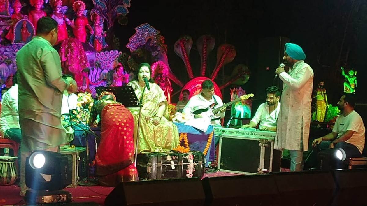 https://www.jagranimages.com/images/newimg/09092022/09_09_2022-devi_jagran_in_moradabad_by_anuradha_paudwal_23056058.jpg