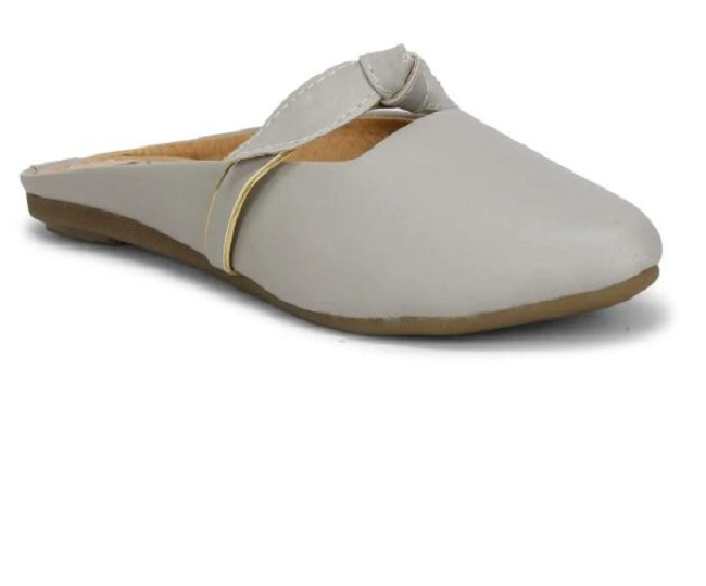 Footwear For Girls इन Sandals Wedges और Heels को पहने हर ओकेजन पर