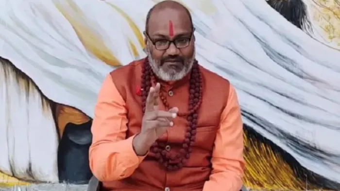यति नरसिंहानंद पर गाजियाबाद पुलिस ने दर्ज किया केस।