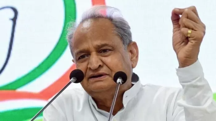 CM गहलोत के हेलीकॉप्टर को नहीं मिली उड़ान की अनुमति। (फाइल फोटो)