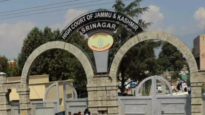 मौलाना अब्दुल रशीद और मुश्ताक अहमद वीरी पर HC ने PSA हटाने और रिहाई के दिए आदेश (फाइल फोटो)