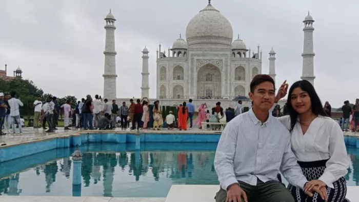 इंडोनेशिया के राष्ट्रपति के बेटे-बहू ने देखा स्मारक