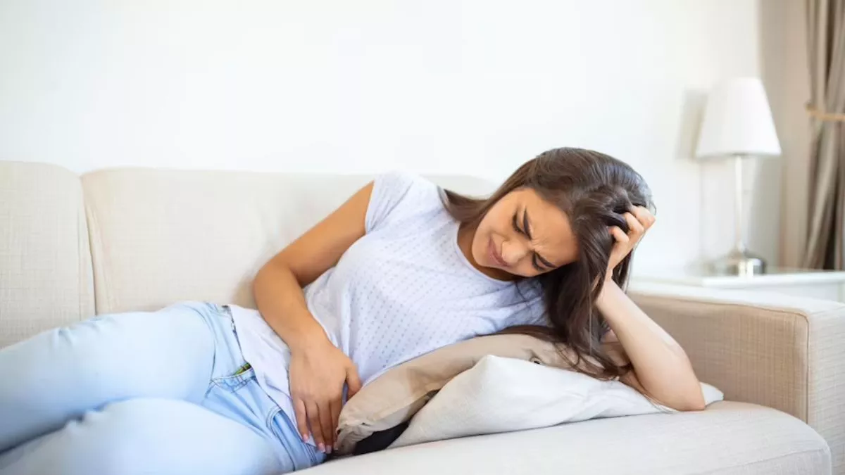 Period Cramps: पीरियड क्रैंप्स से हैं परेशान, तो दवा की जगह अपनाएं ये कारगर नुस्खे