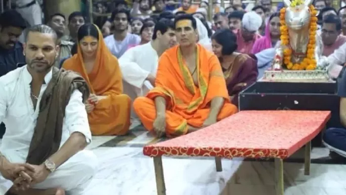 महाकलेश्वर मंदिर पहुंचे शिखर धवन। फोटो- सोशल मीडिया