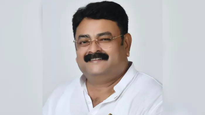 महिला ने सपा नेता व अधिवक्ता वीरेंद्र बहादुर पाल पर शहर कोतवाली में दुष्कर्म का मुकदमा दर्ज कराया है।