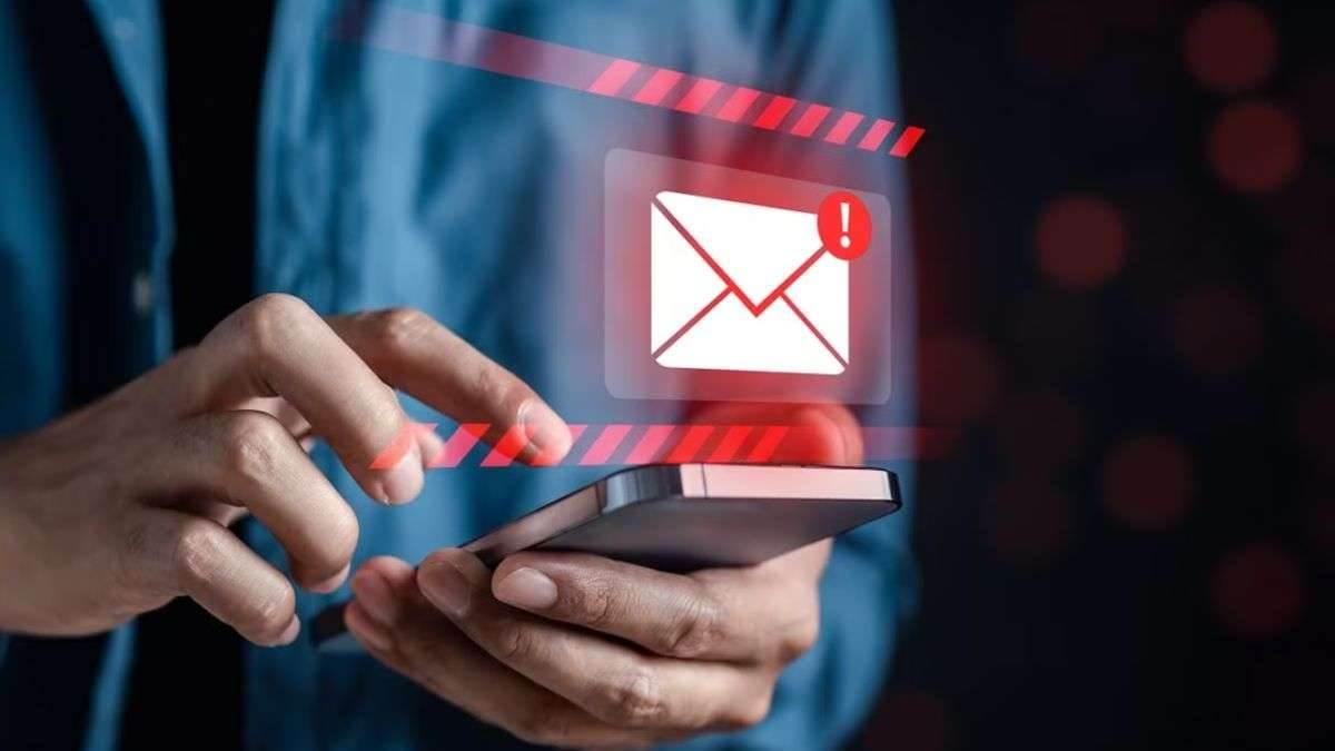 https://www.jagranimages.com/images/newimg/09092025/09_09_2025-cyber_fraud_24040575.jpg