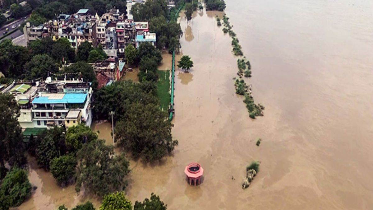 https://www.jagranimages.com/images/newimg/09092025/09_09_2025-delhi_ncr_flood_24041110.jpg