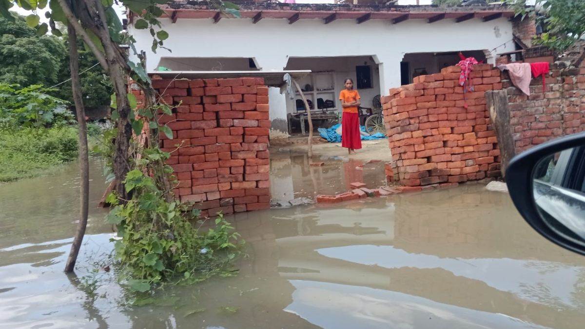 https://www.jagranimages.com/images/newimg/09092025/09_09_2025-firozabad_floodsa_24040812.jpg