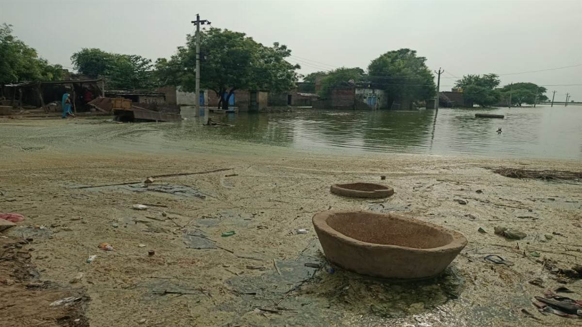 https://www.jagranimages.com/images/newimg/09092025/09_09_2025-flood_mrz_24041222.jpg