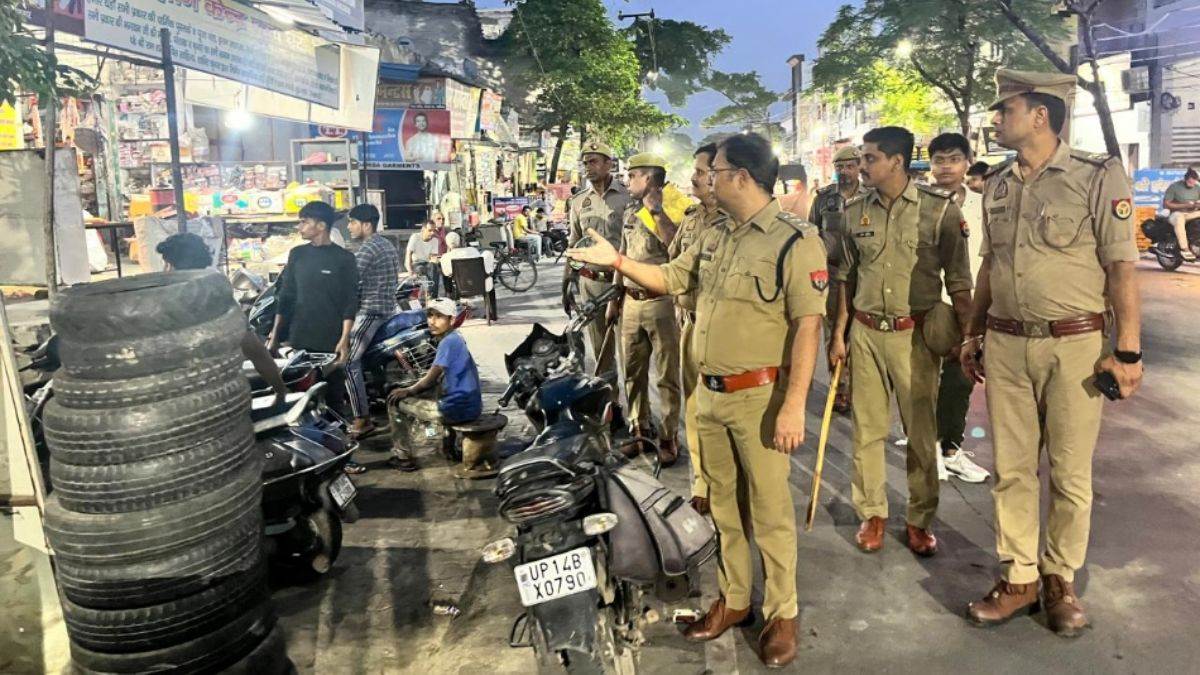 https://www.jagranimages.com/images/newimg/09092025/09_09_2025-ghaziabad_police_12_24041039.jpg