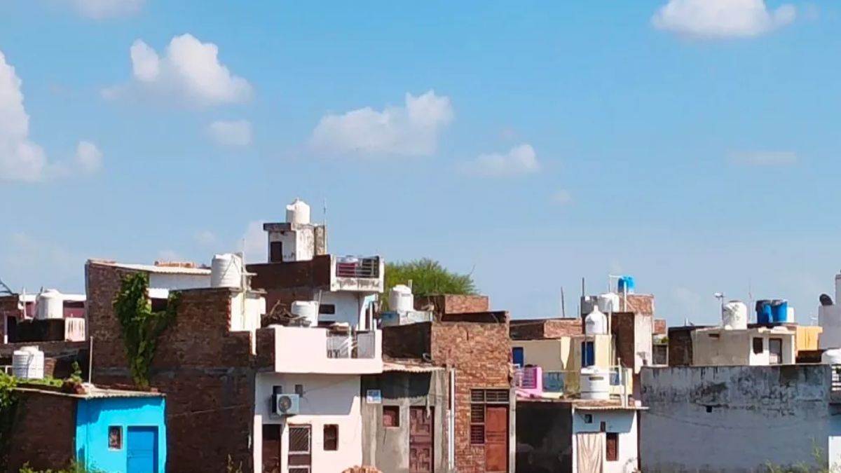 https://www.jagranimages.com/images/newimg/09092025/09_09_2025-house_up_24041044.jpg