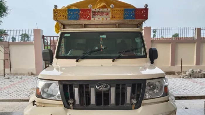 खाद तस्करी का भंडाफोड़, 85 बोरी यूरिया बरामद।