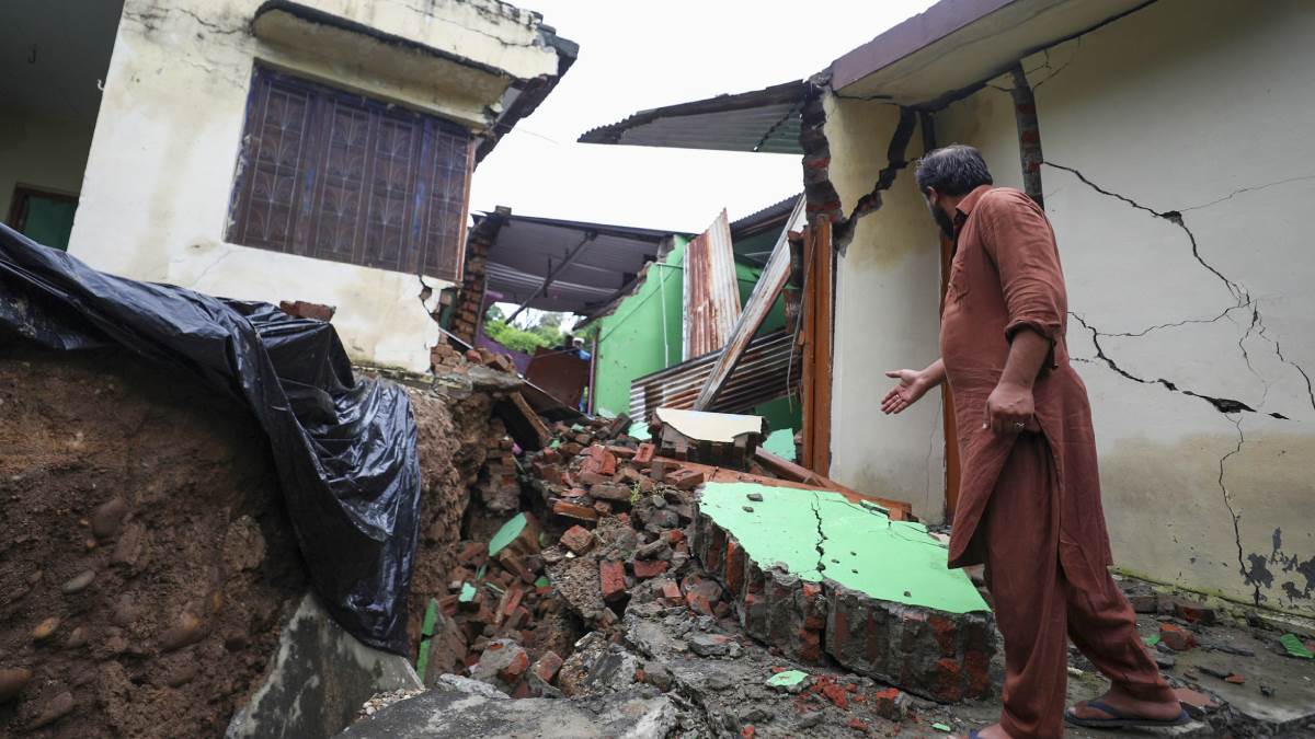 https://www.jagranimages.com/images/newimg/09092025/09_09_2025-jammu_kashmir_flood_1_24040764.jpg