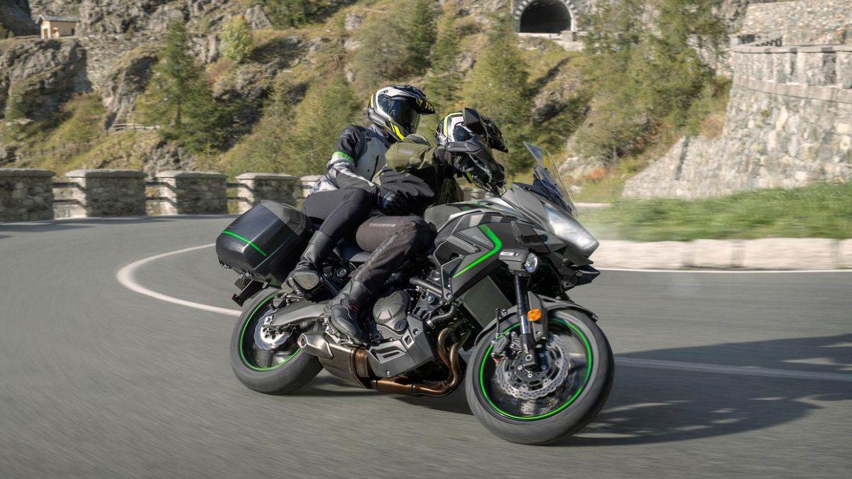 https://www.jagranimages.com/images/newimg/09092025/09_09_2025-kawasaki_24041082.jpg