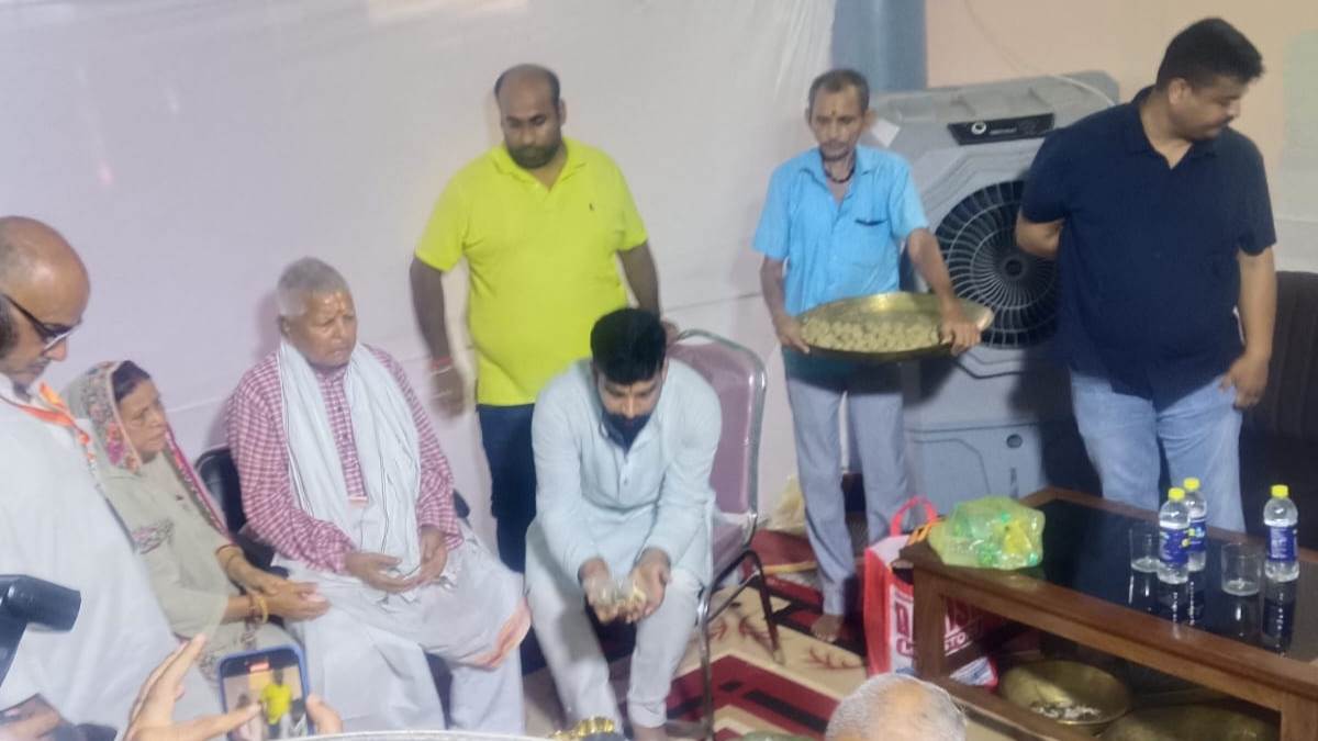 https://www.jagranimages.com/images/newimg/09092025/09_09_2025-lalu_yadav_gayaji_24040722.jpg